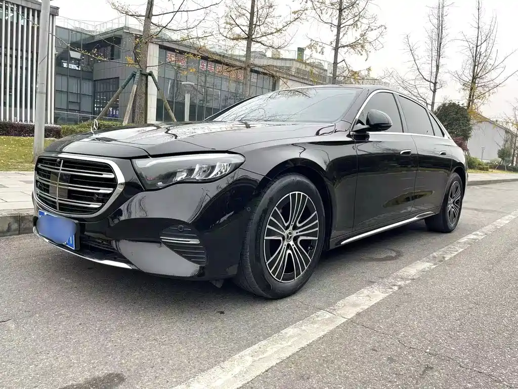 Mercedes-Benz E-Класс 2024