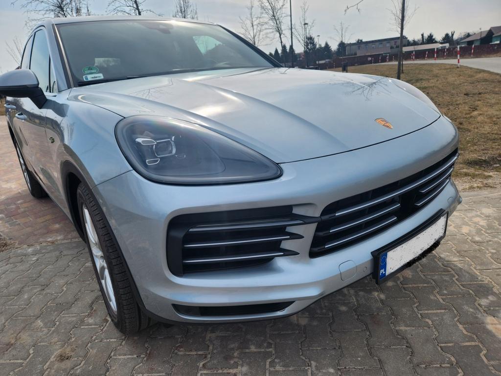 Porsche Cayenne 2021