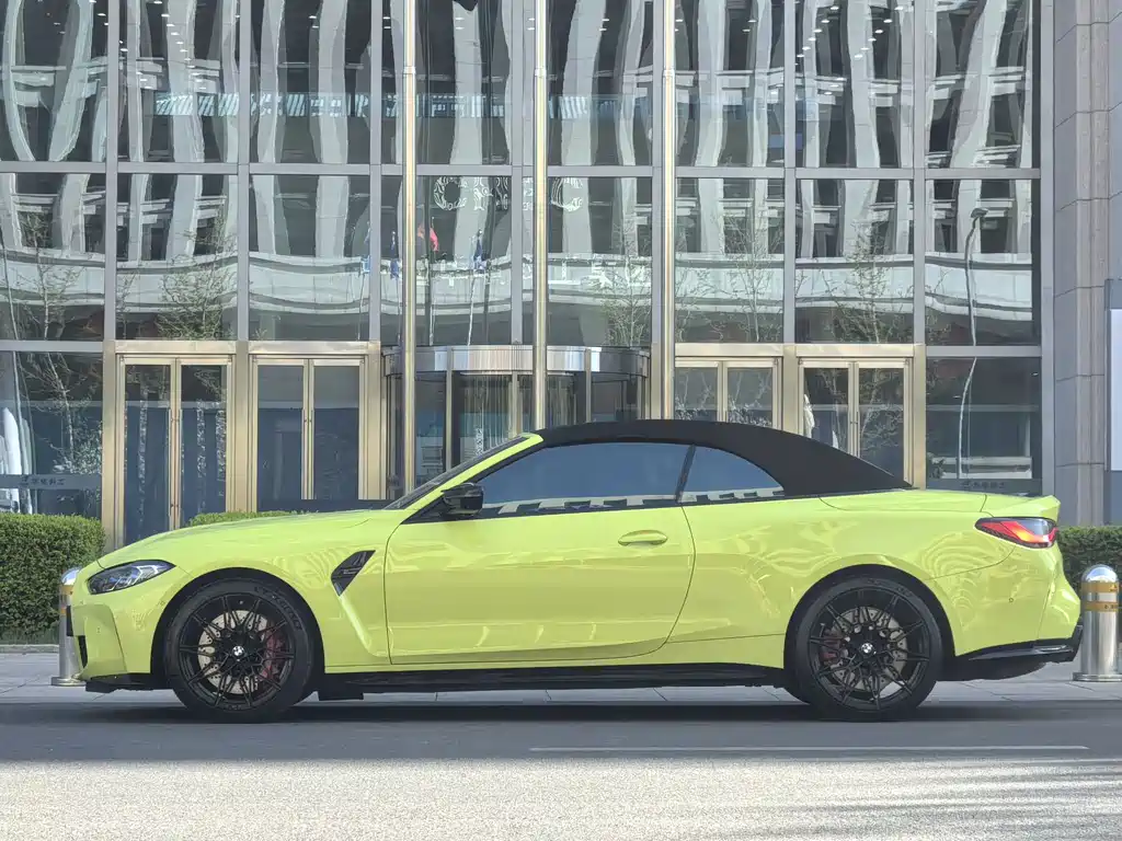 BMW M4 2024