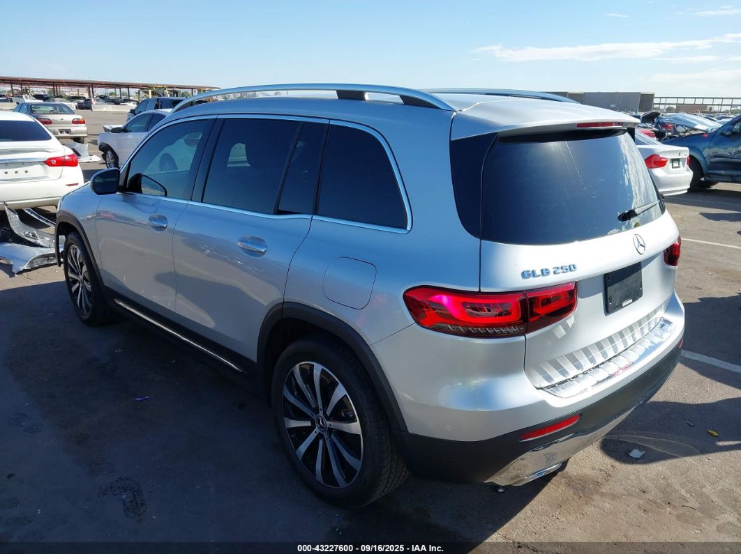 Mercedes-Benz GLB 2022