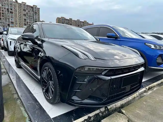 Lynk & Co 03 2022
