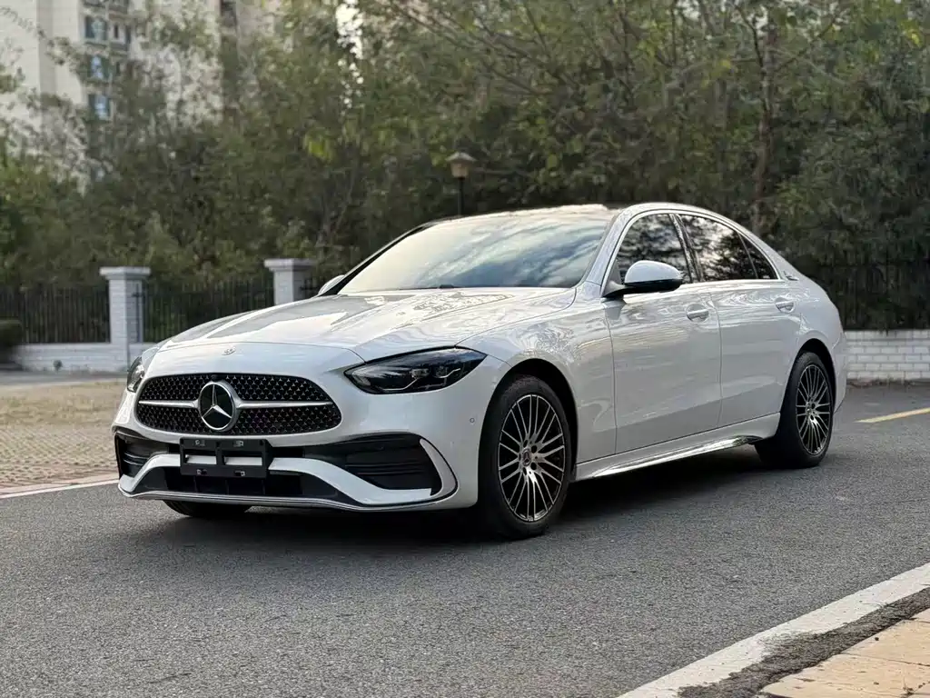 Mercedes-Benz C-Класс 2024