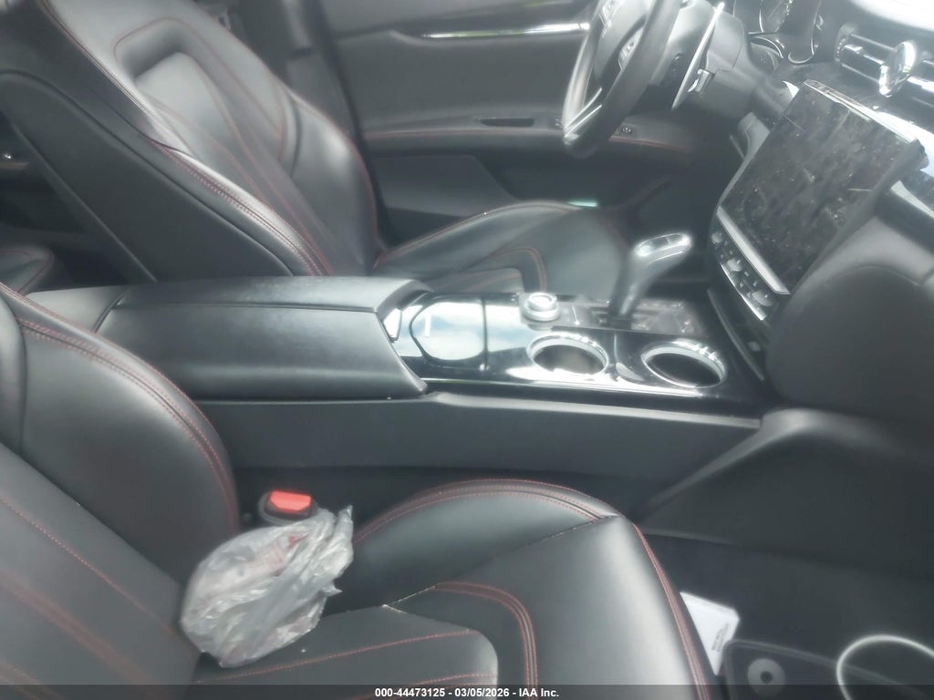 Maserati Quattroporte 2022