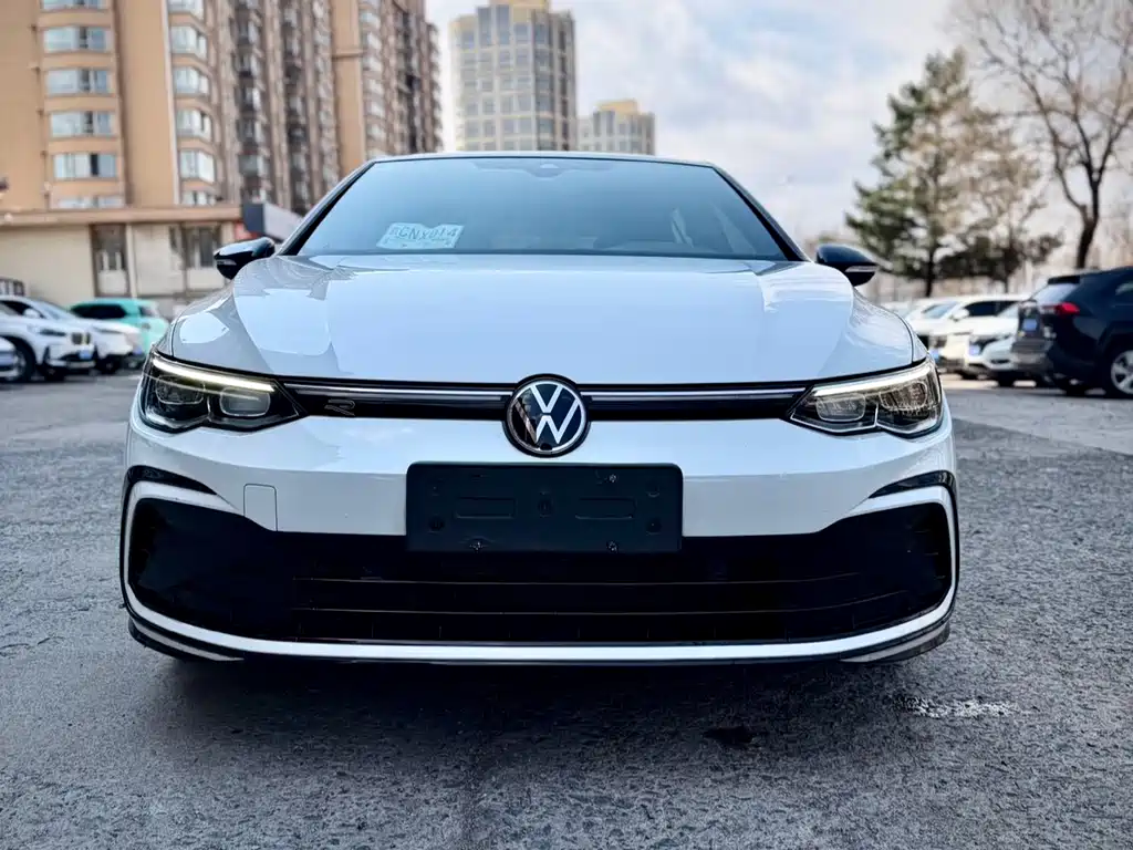Volkswagen Golf 2022