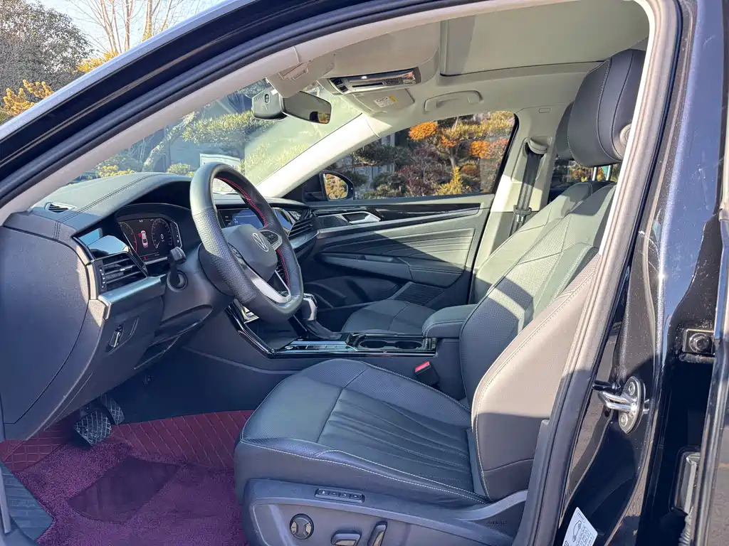 Volkswagen Passat 2024