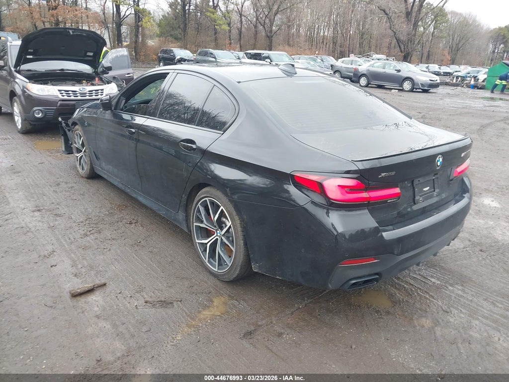 BMW M550 2022