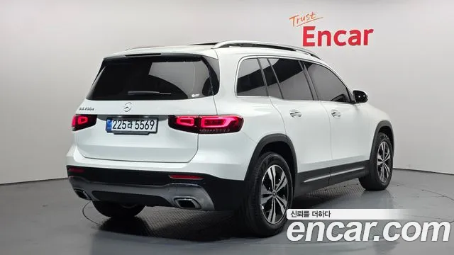 Mercedes-Benz GLB 2022