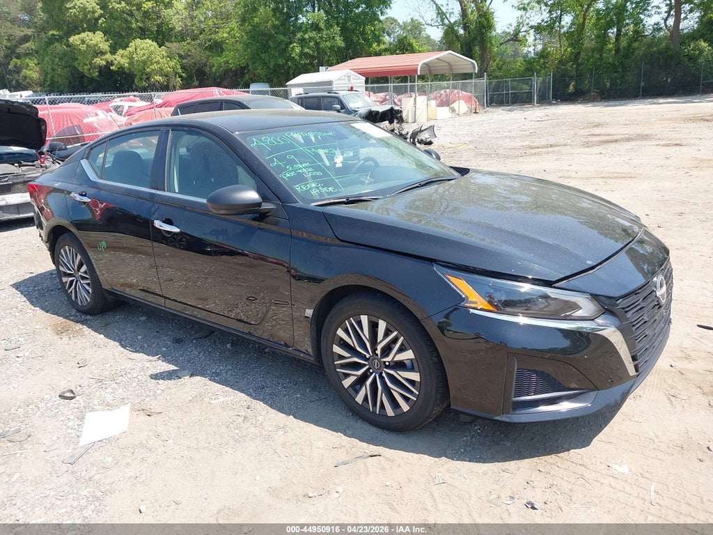 Nissan Altima 2024