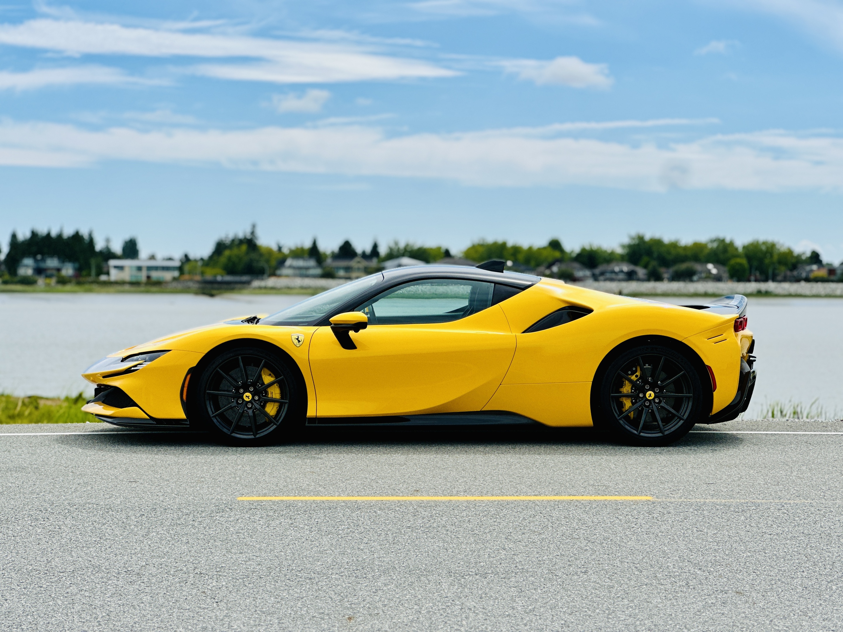 Ferrari SF90 2021