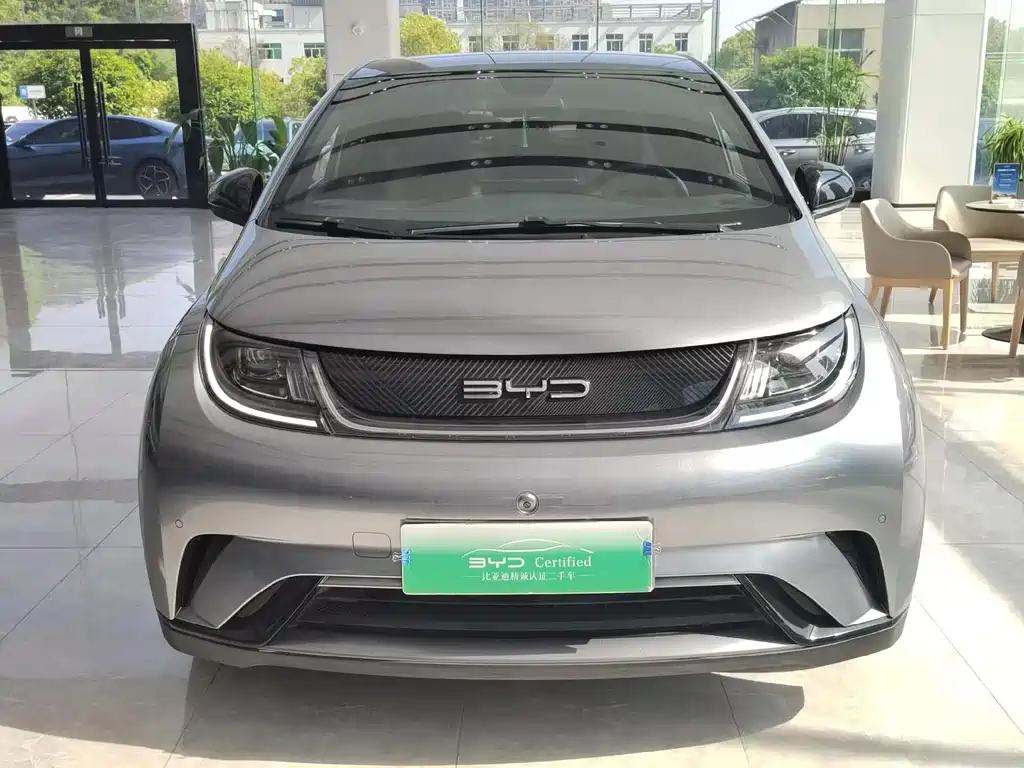 BYD Dolphin 2023