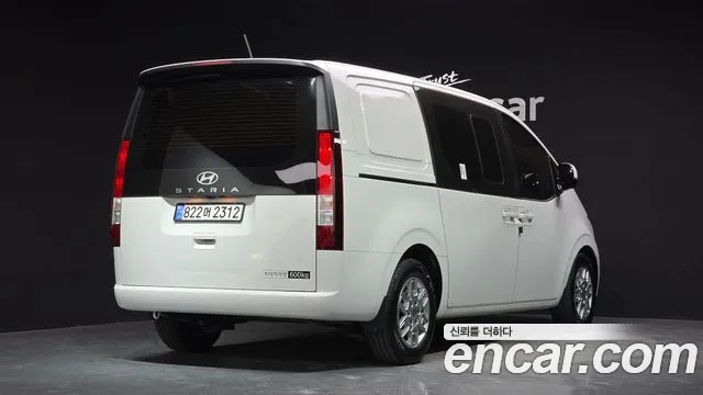 Hyundai Staria 2024