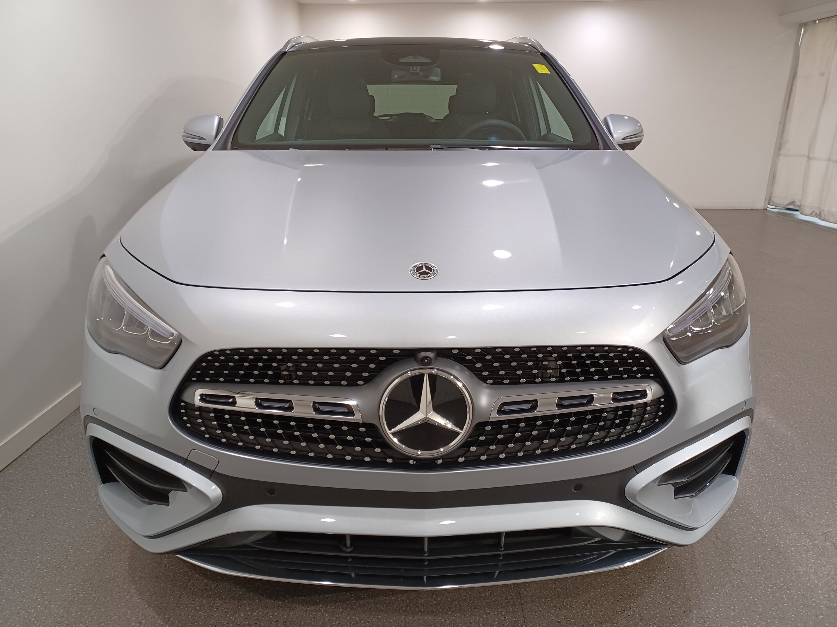 Mercedes-Benz GLA 2025