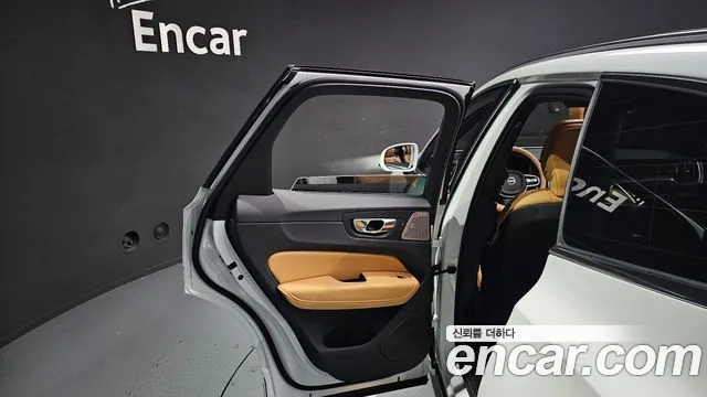 Volvo XC60 2021