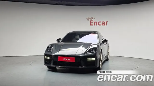 Porsche Panamera 2025