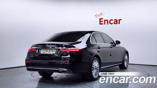 Mercedes-Benz E-Класс 2022