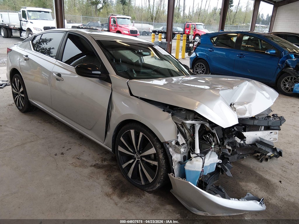 Nissan Altima 2022