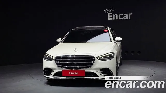 Mercedes-Benz S-Класс 2021