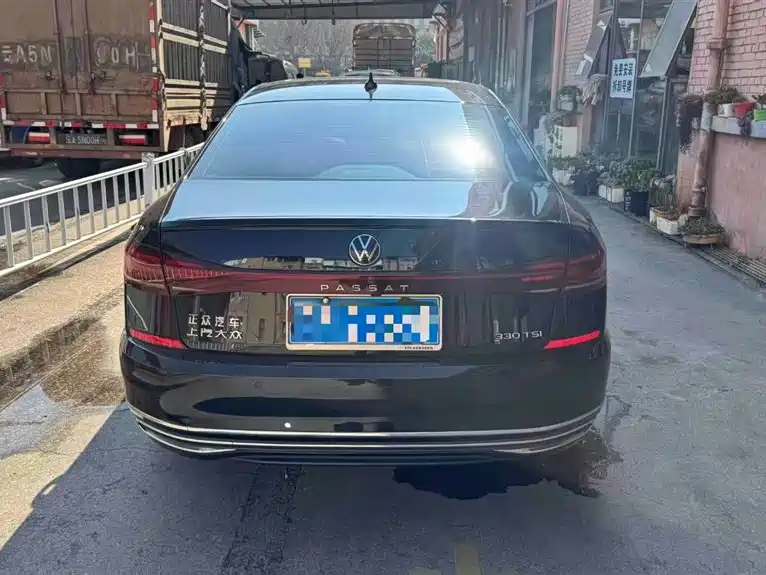 Volkswagen Passat 2023