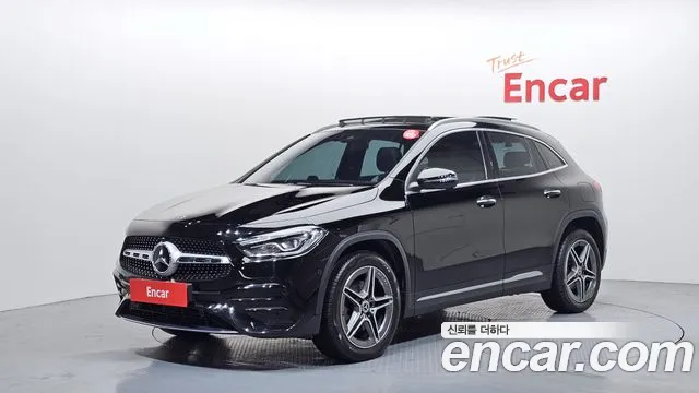 Mercedes-Benz GLA 2021