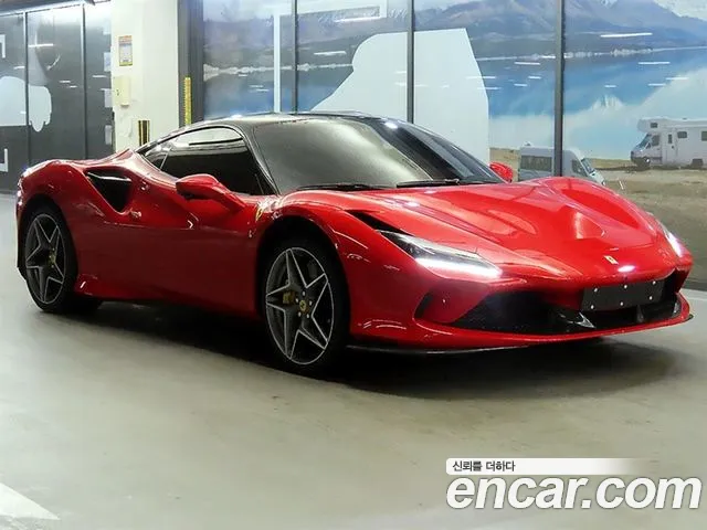 Ferrari F8 2021