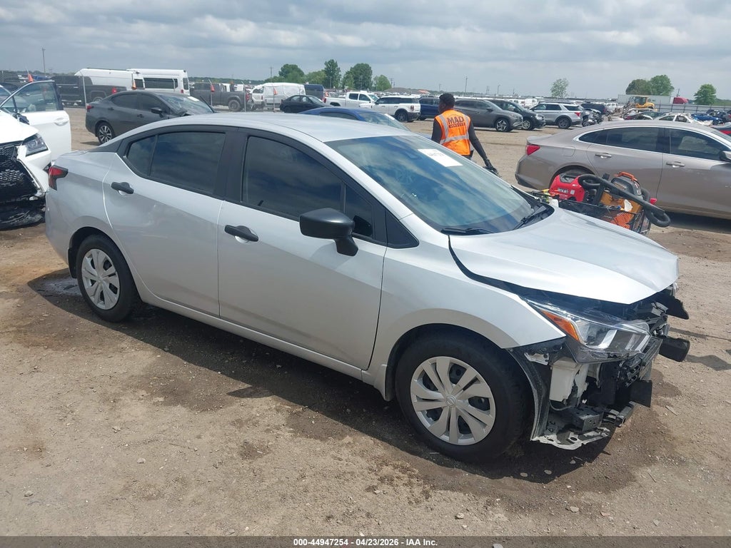 Nissan Versa 2022