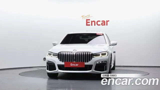 BMW 7 серии 2022