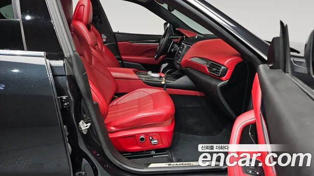 Maserati Levante 2022