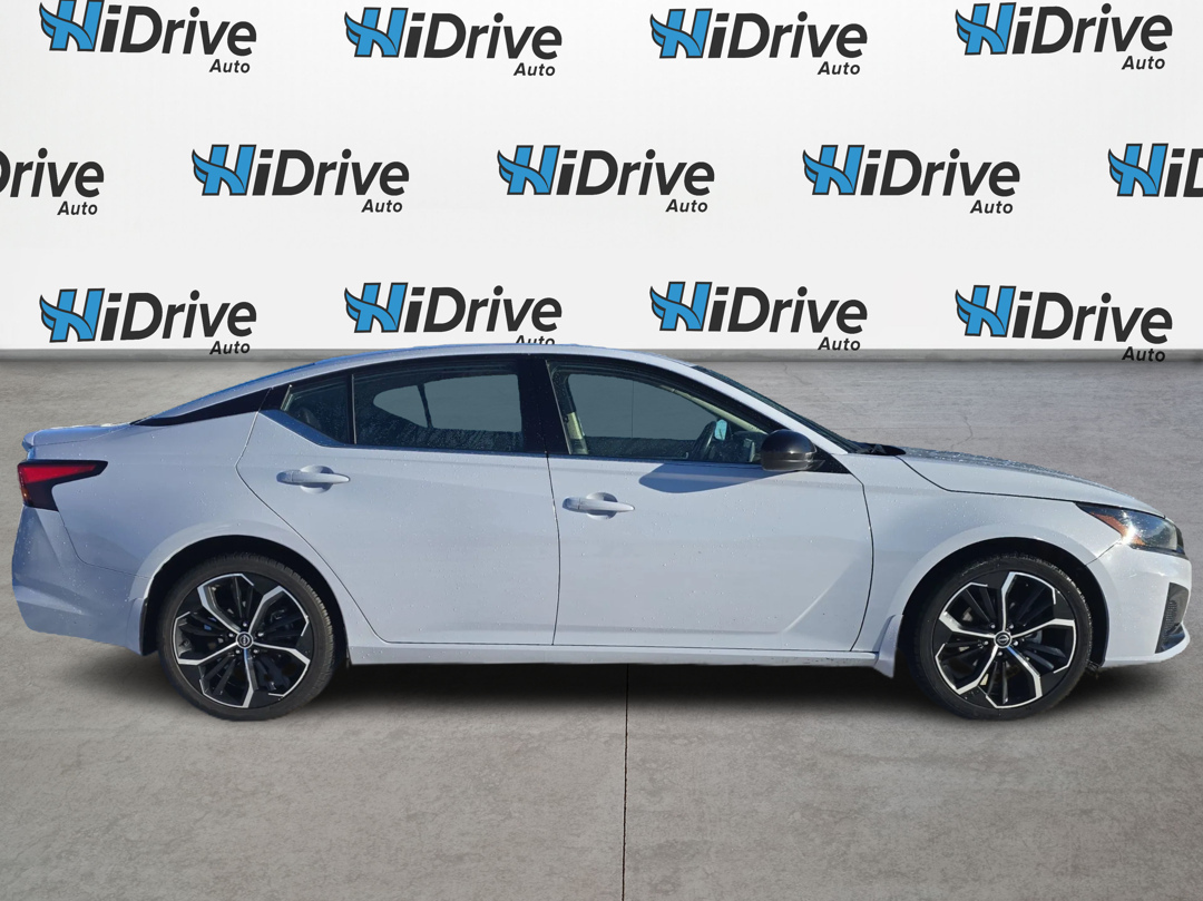 Nissan Altima 2023