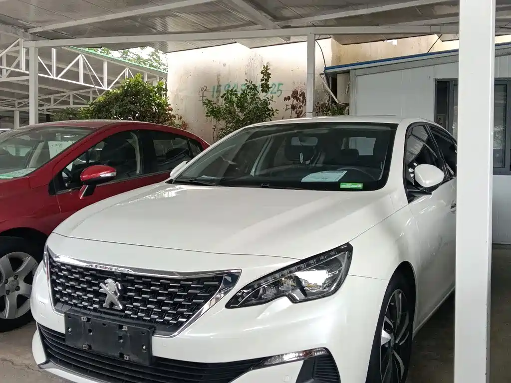 Peugeot 408 2021