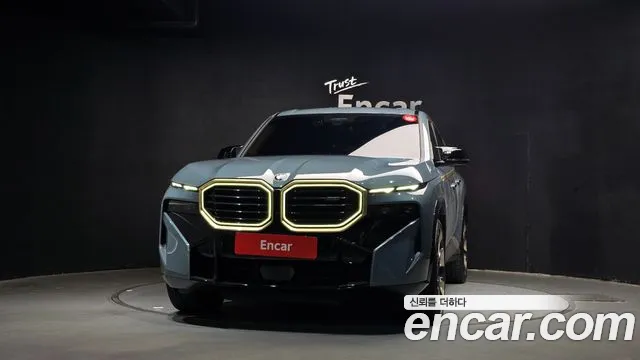 BMW XM 2023