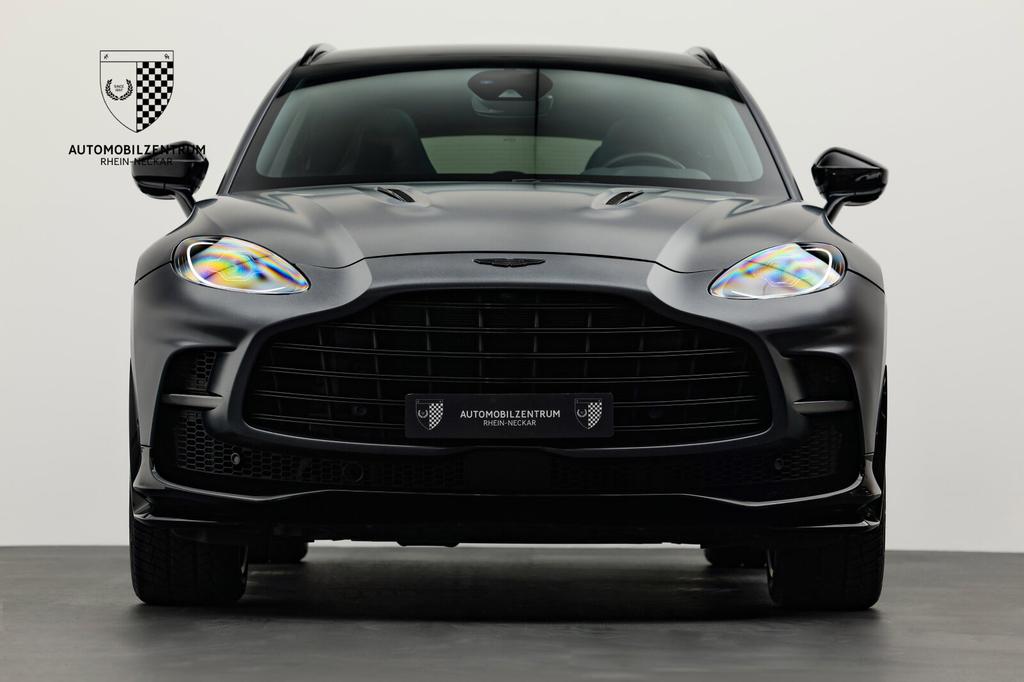 Aston Martin DBX 2023