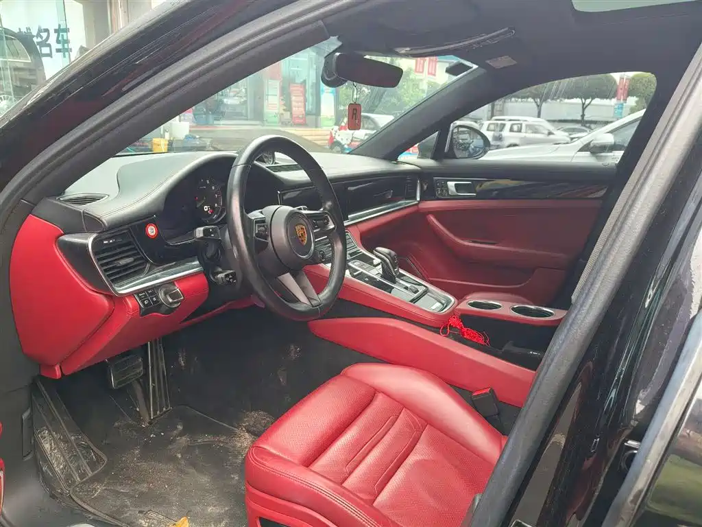 Porsche Panamera 2022