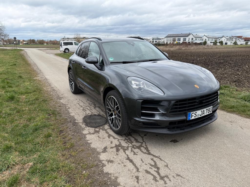 Porsche Macan 2021