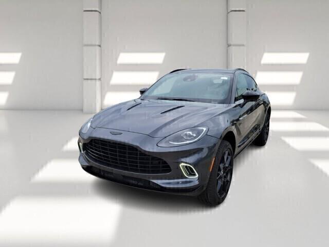 Aston Martin DBX 2021