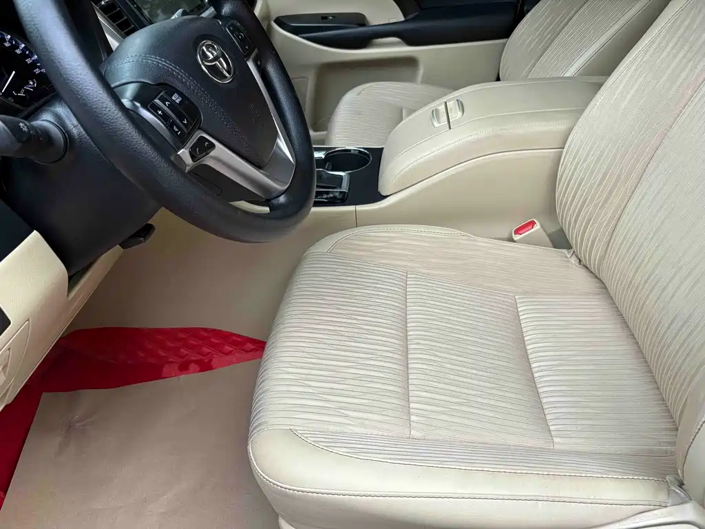 Toyota Highlander 2020