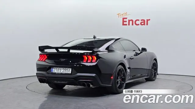 Ford Mustang 2024