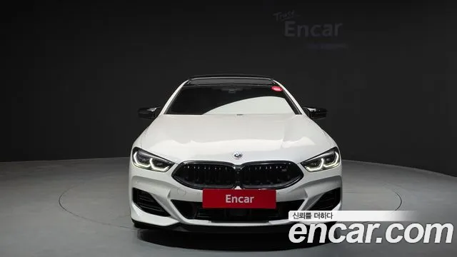 BMW 8 серии 2022