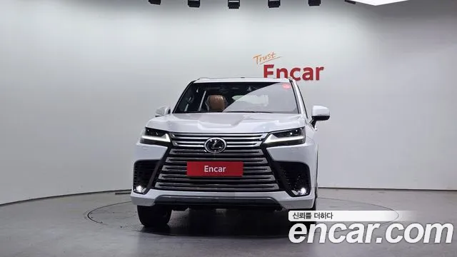 Lexus LX 2026