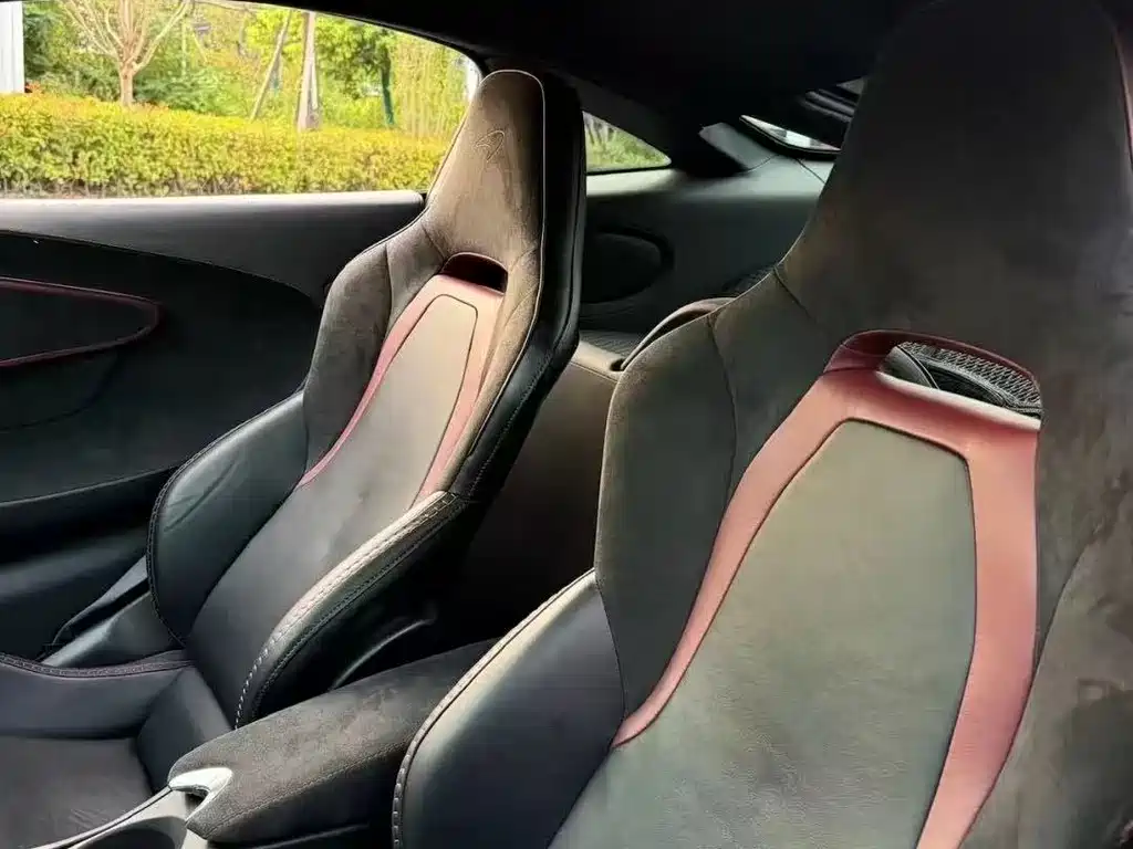 McLaren GT 2021