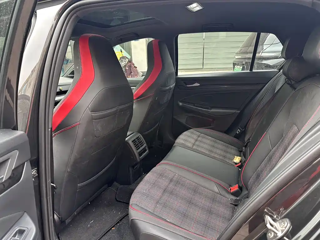 Volkswagen Golf GTI 2022