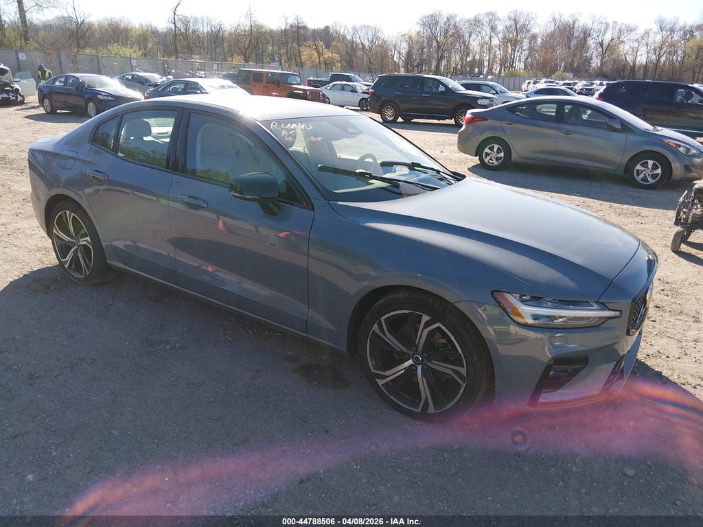 Volvo S60 2024