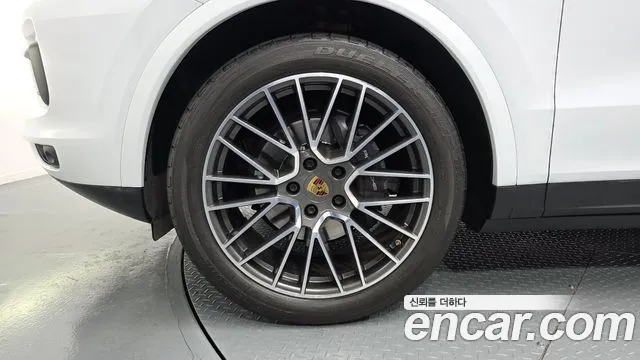 Porsche Cayenne 2021