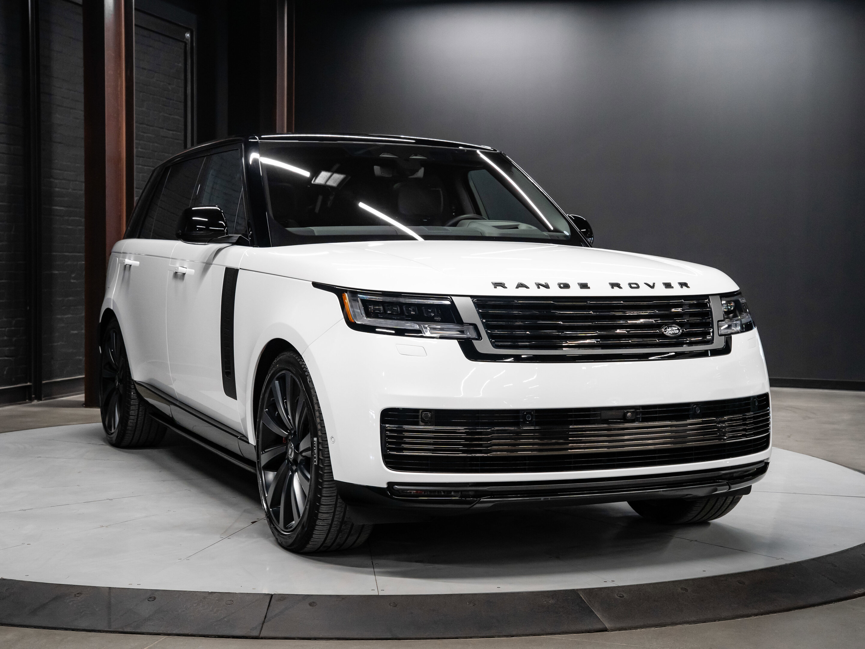 Land Rover Range Rover 2023