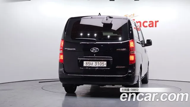 Hyundai Starex 2021