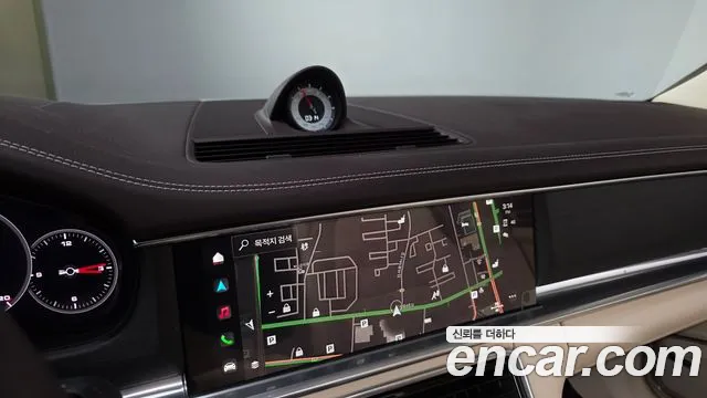 Porsche Panamera 2023