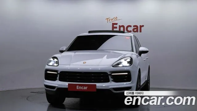 Porsche Cayenne 2021