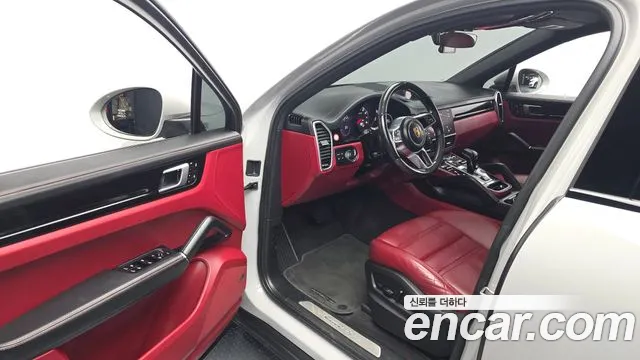 Porsche Cayenne 2022