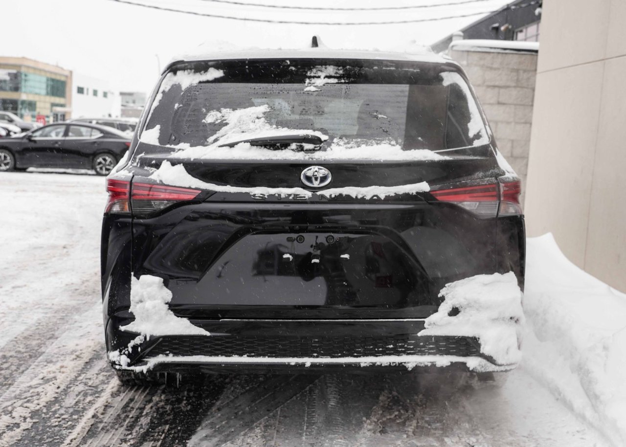 Toyota Sienna 2023