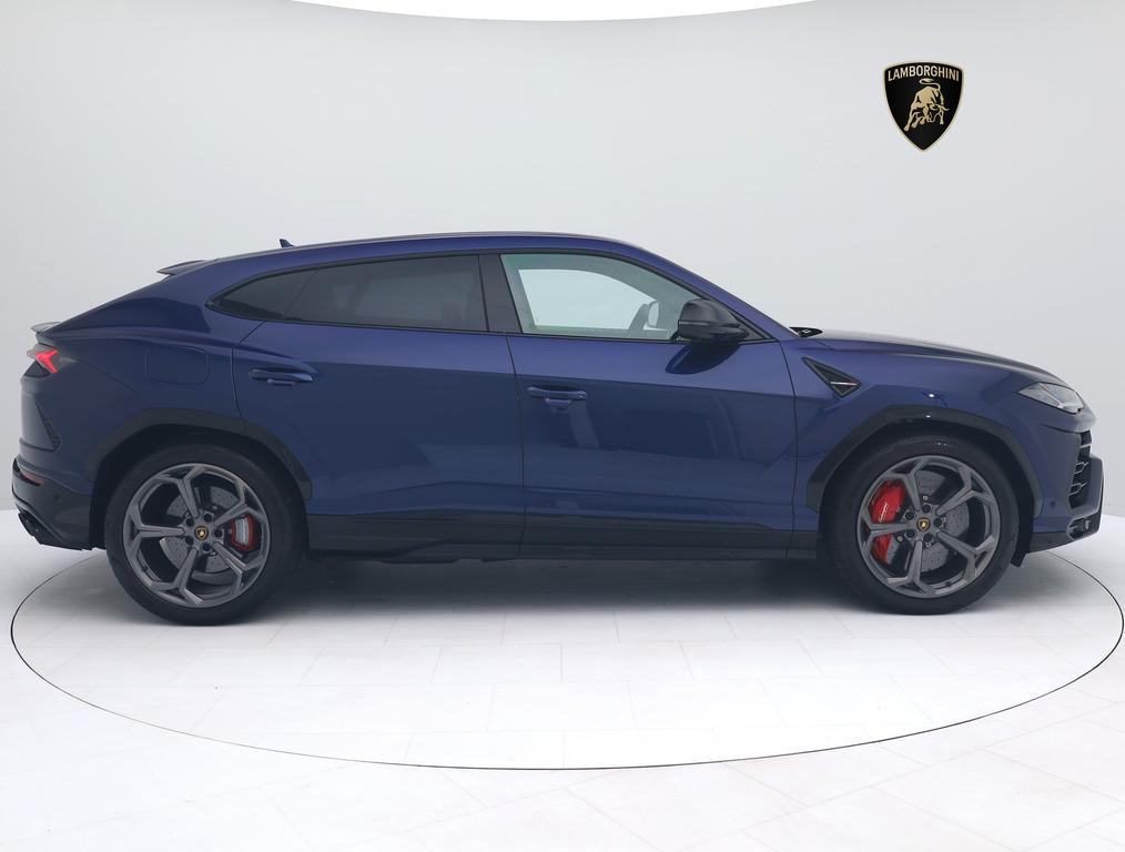 Lamborghini Urus 2021