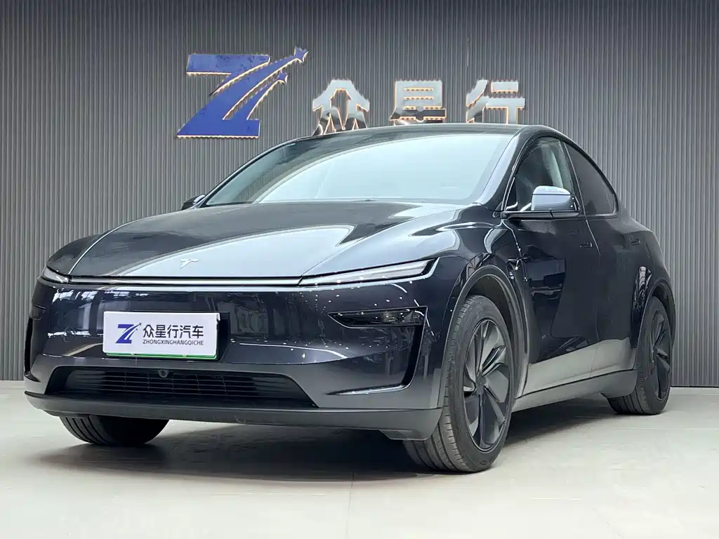 Tesla Model Y 2025